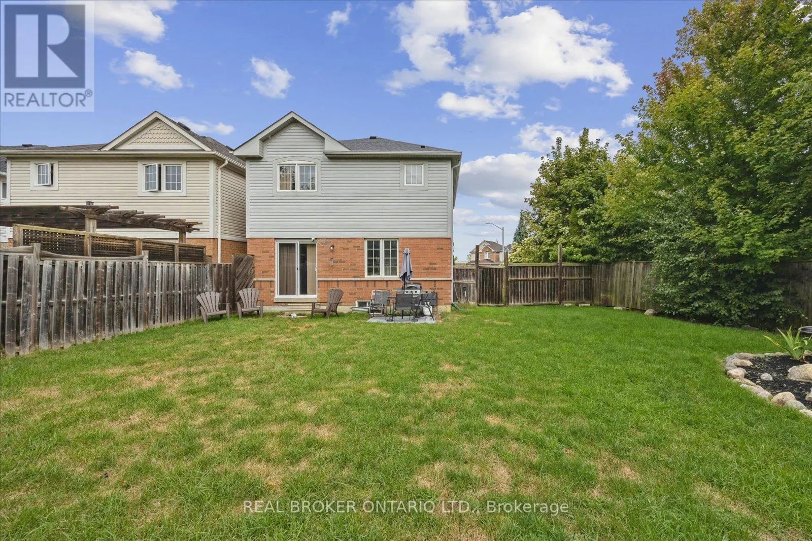 26 CROCKETT PLACE