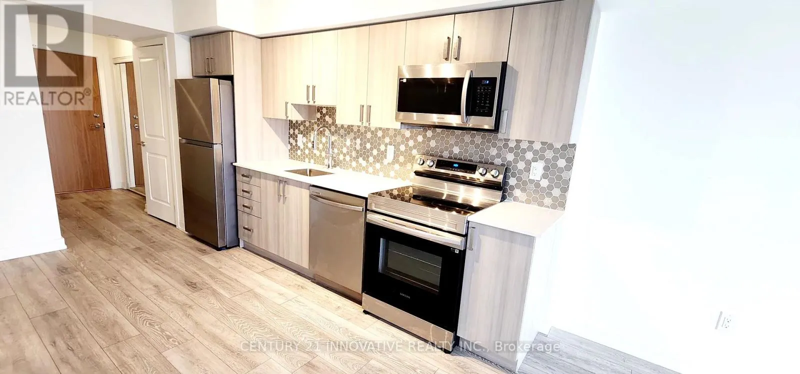 1712 - 1455 CELEBRATION DRIVE