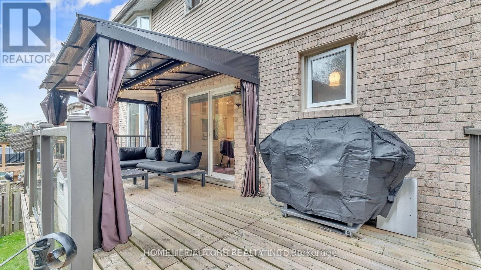 979 COPPERFIELD DRIVE