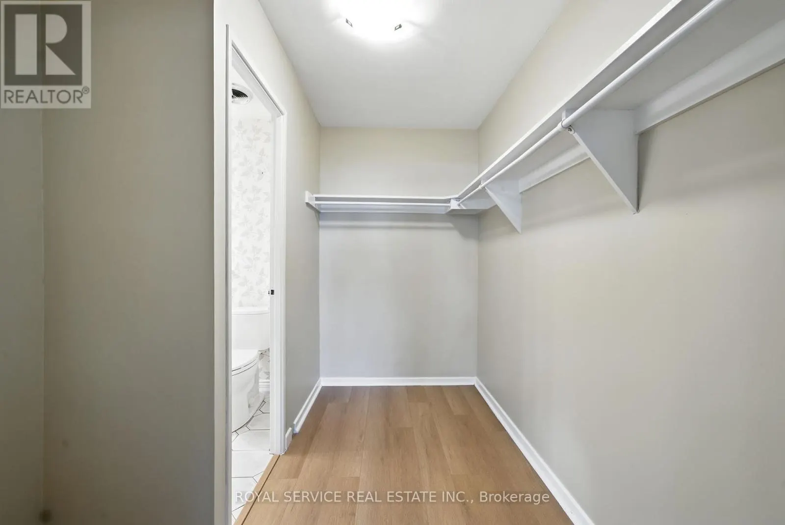 101 - 337 SIMCOE STREET N, #101