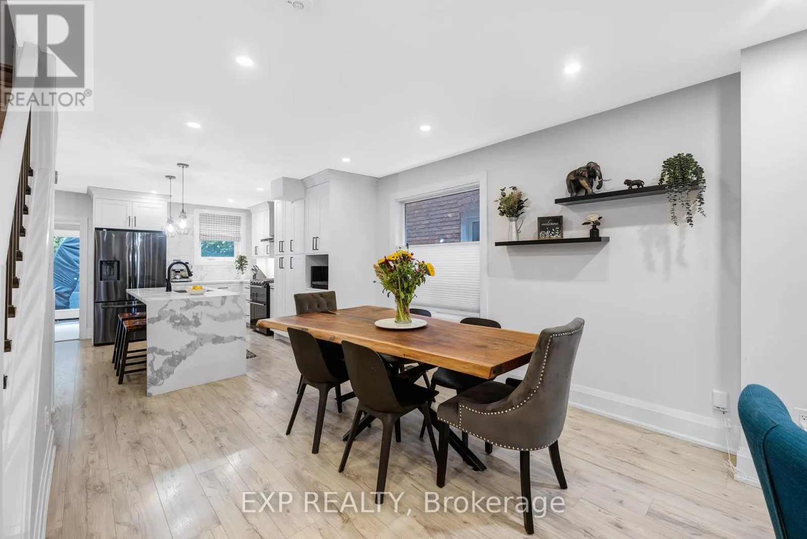 298 GAINSBOROUGH ROAD