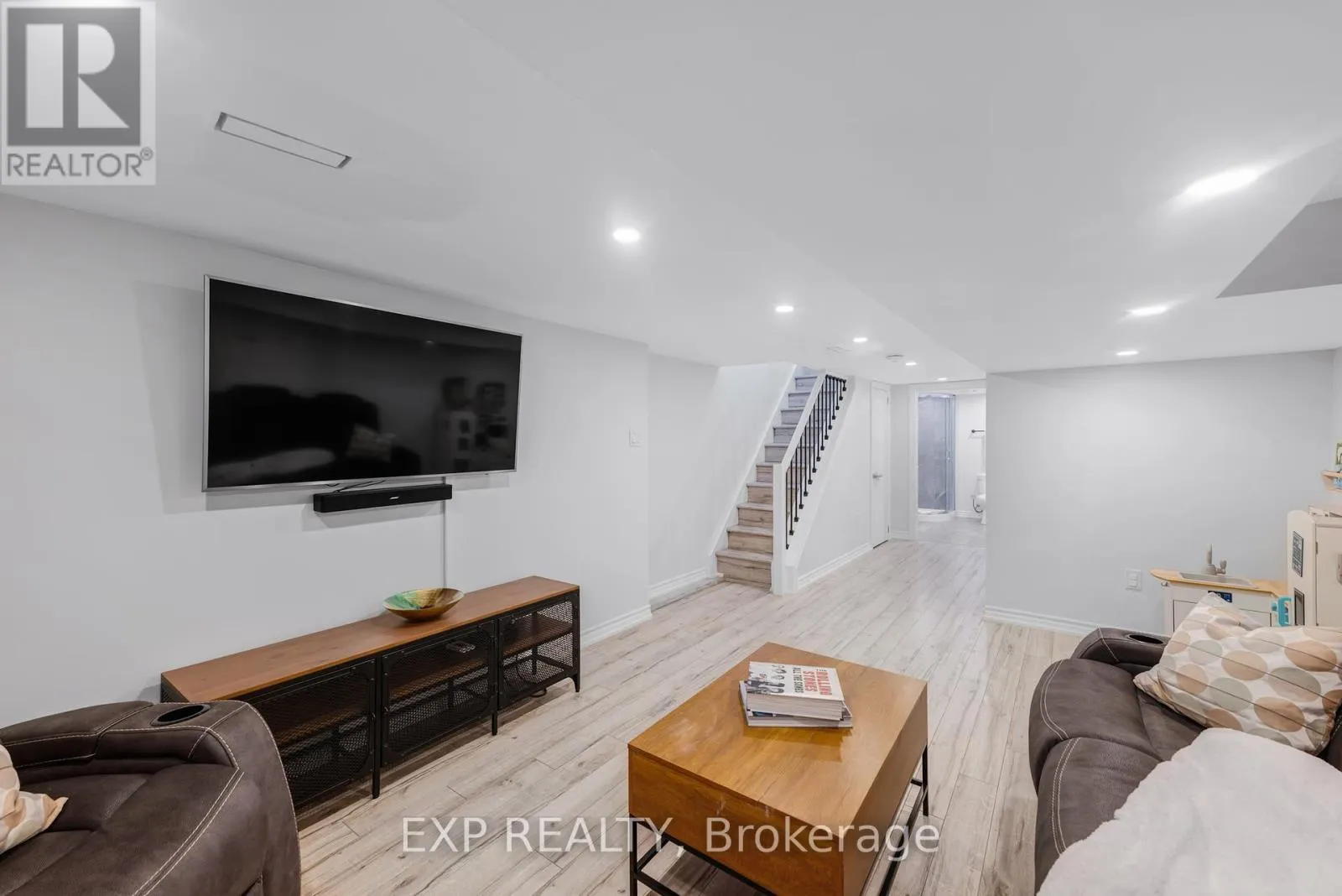 298 GAINSBOROUGH ROAD