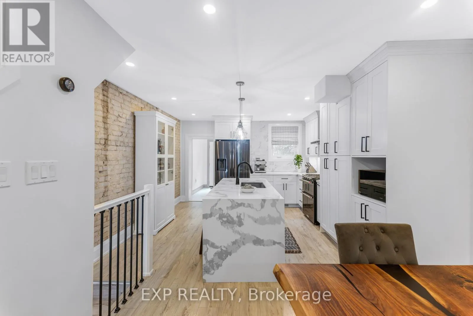 298 GAINSBOROUGH ROAD
