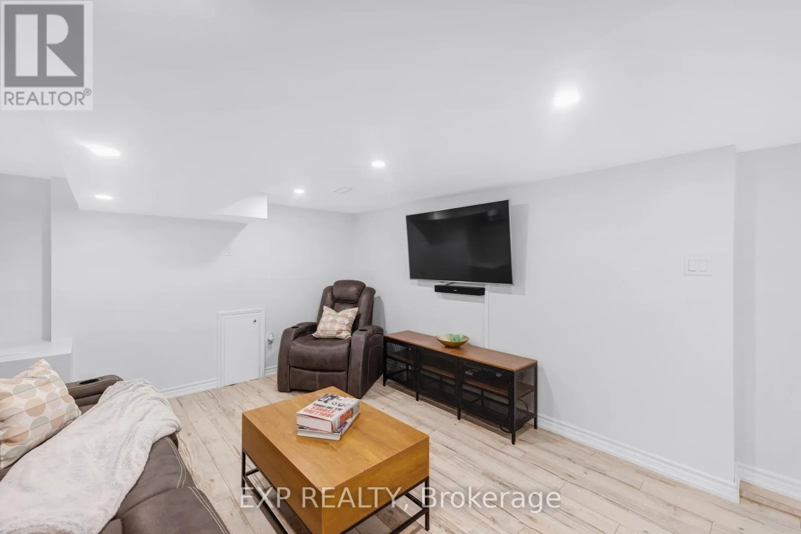 298 GAINSBOROUGH ROAD