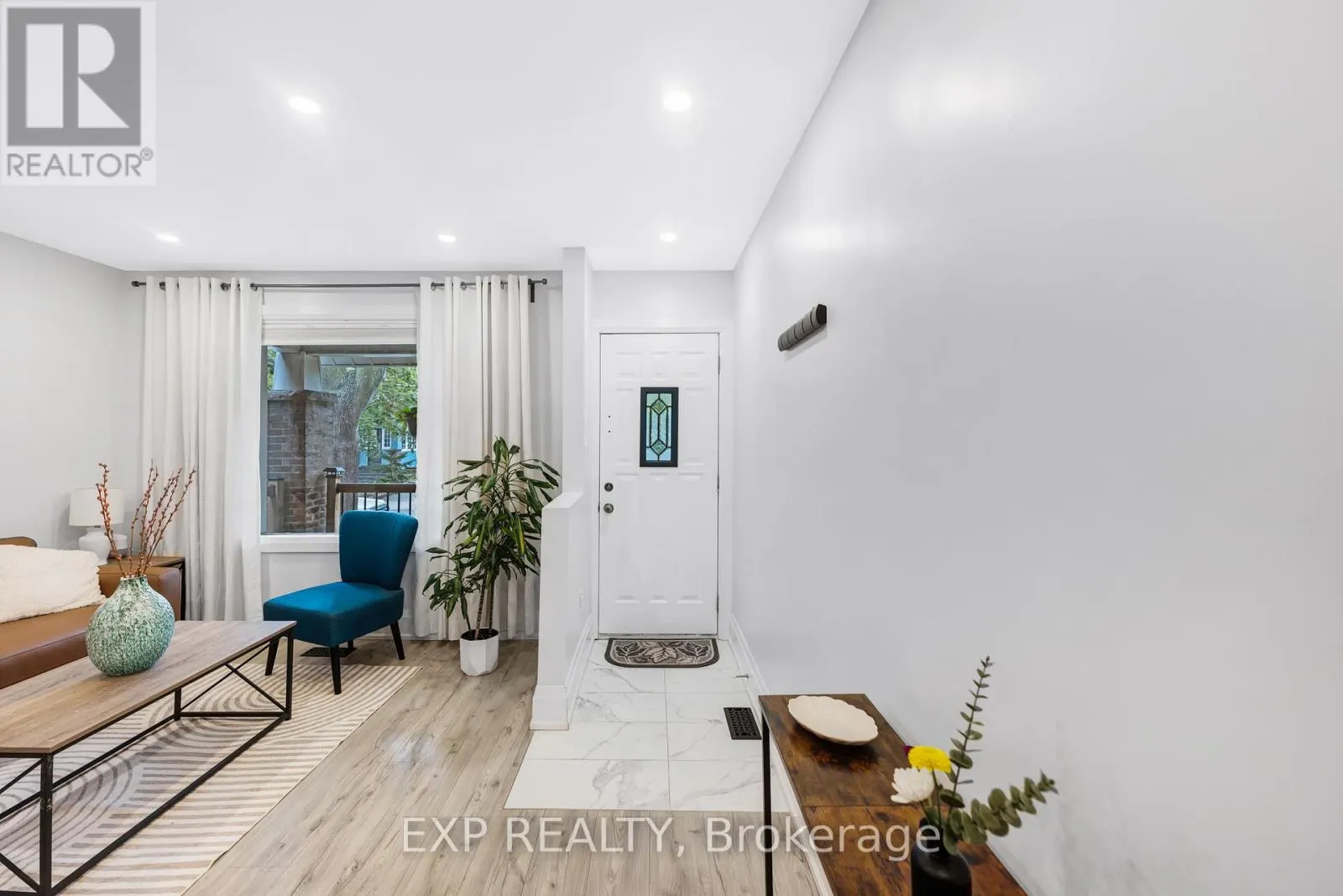 298 GAINSBOROUGH ROAD
