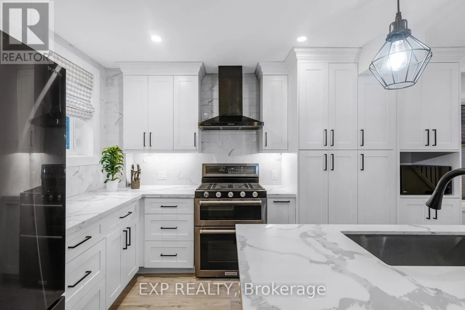 298 GAINSBOROUGH ROAD