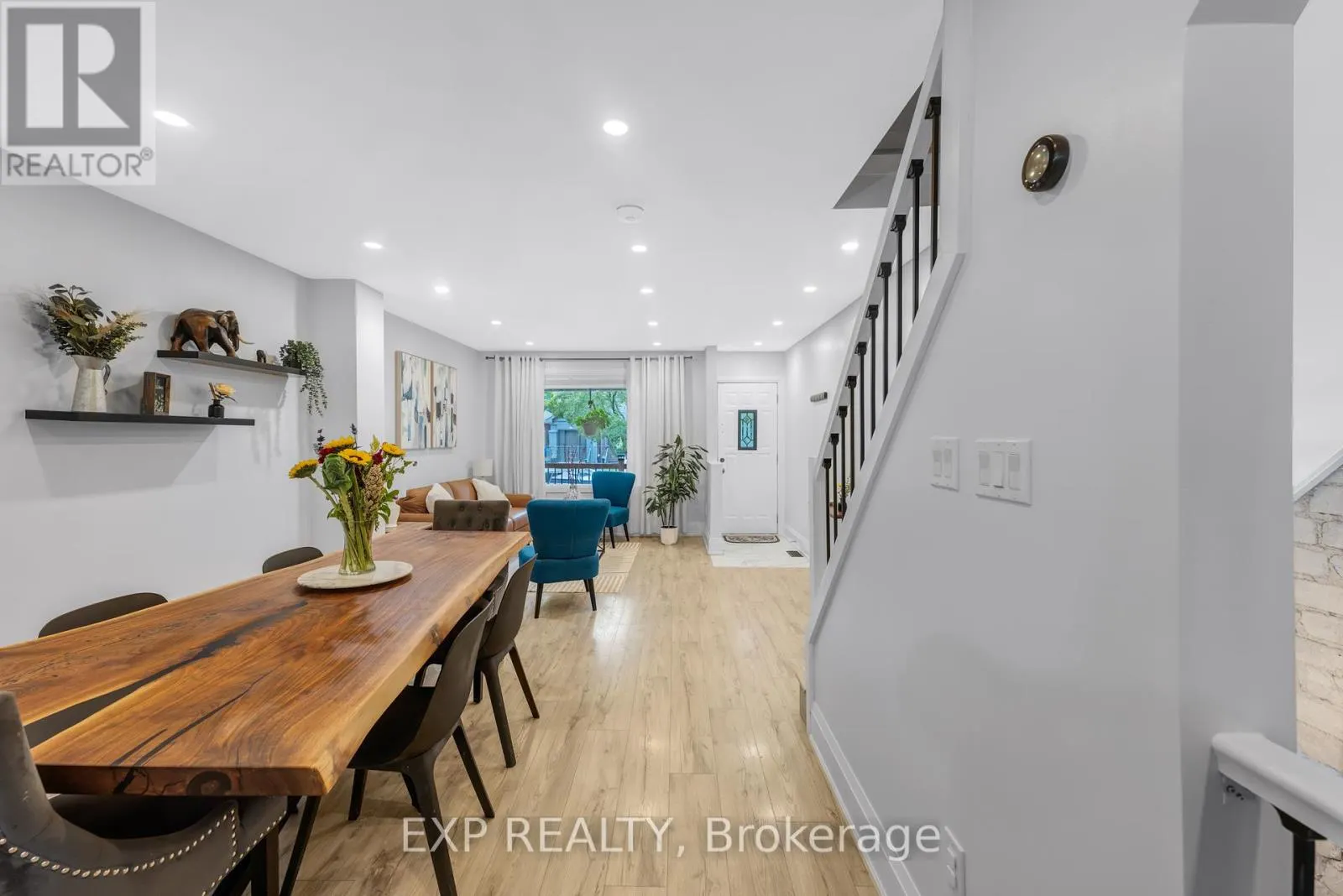 298 GAINSBOROUGH ROAD