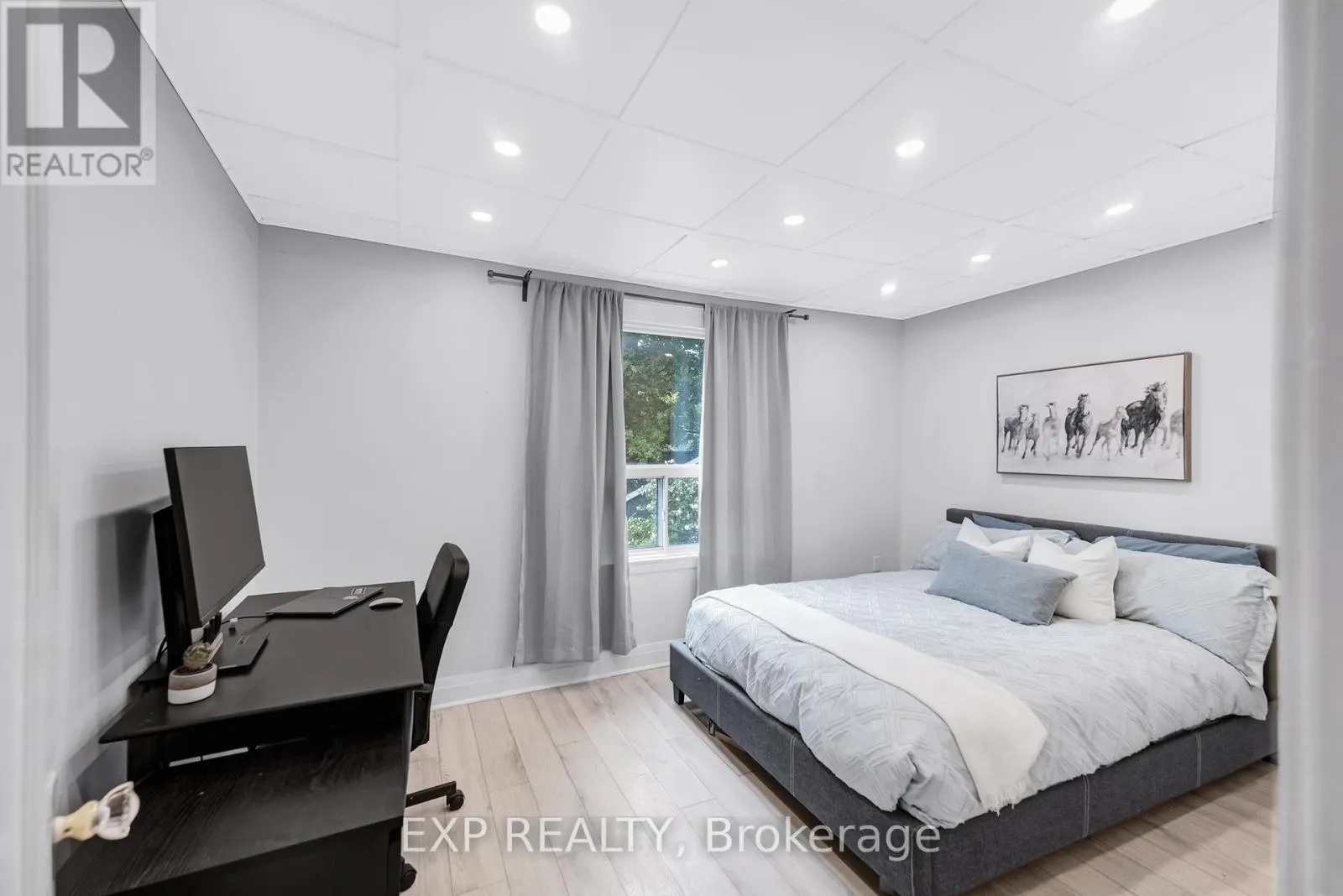 298 GAINSBOROUGH ROAD