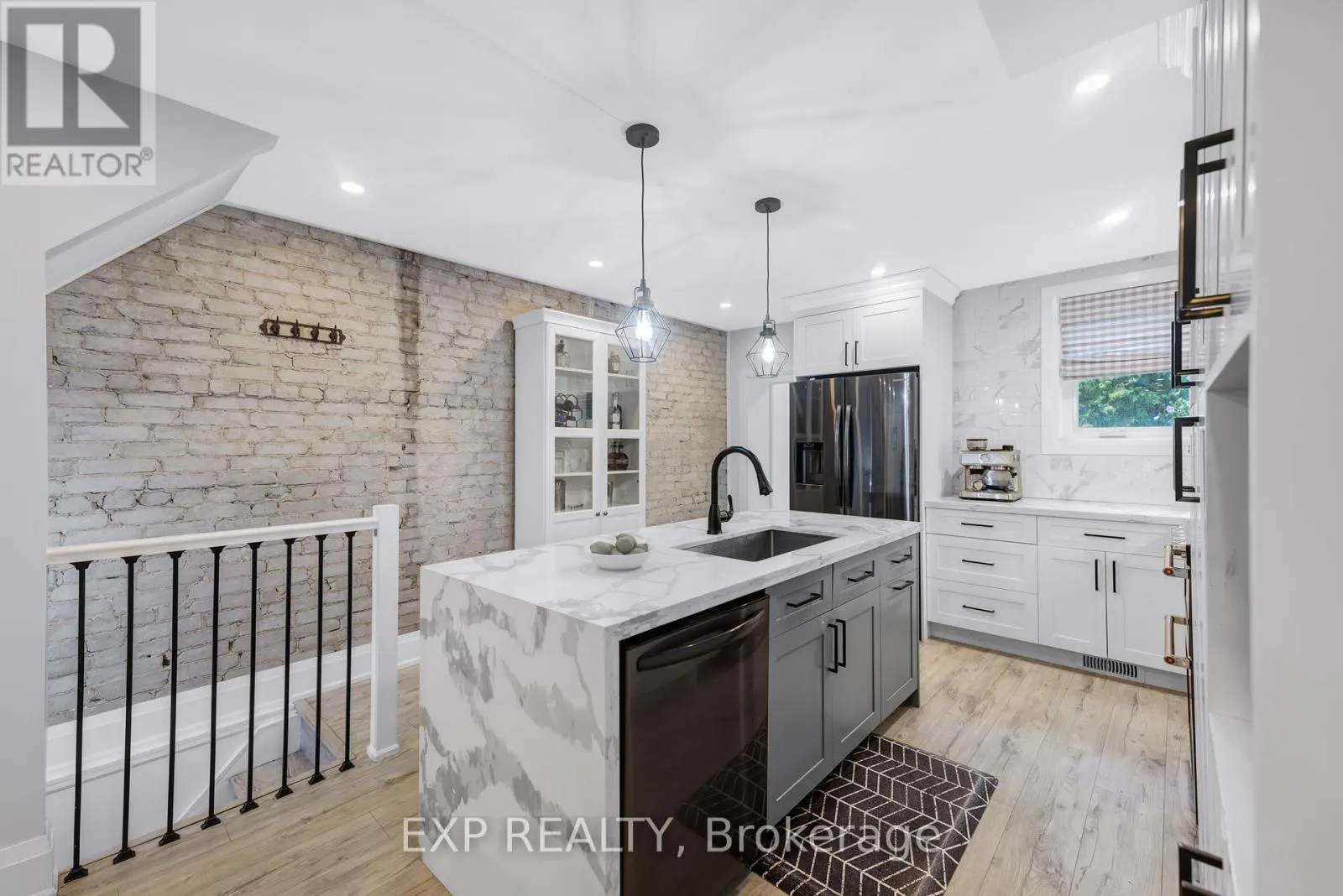 298 GAINSBOROUGH ROAD