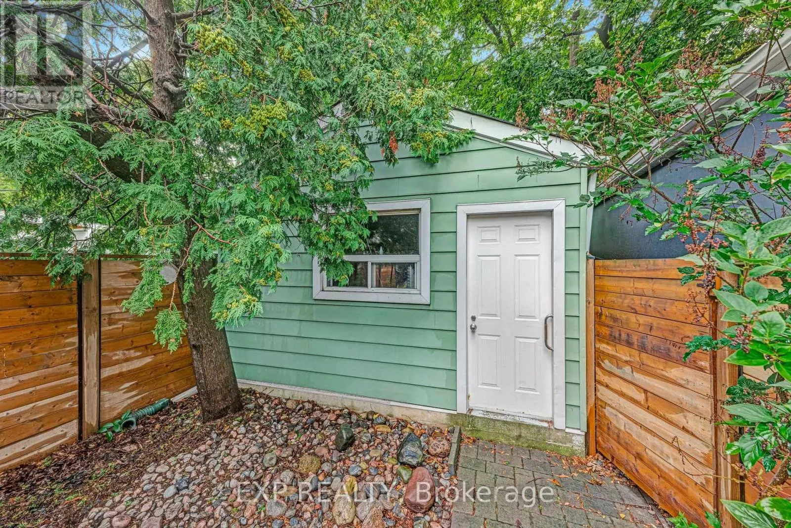 298 GAINSBOROUGH ROAD