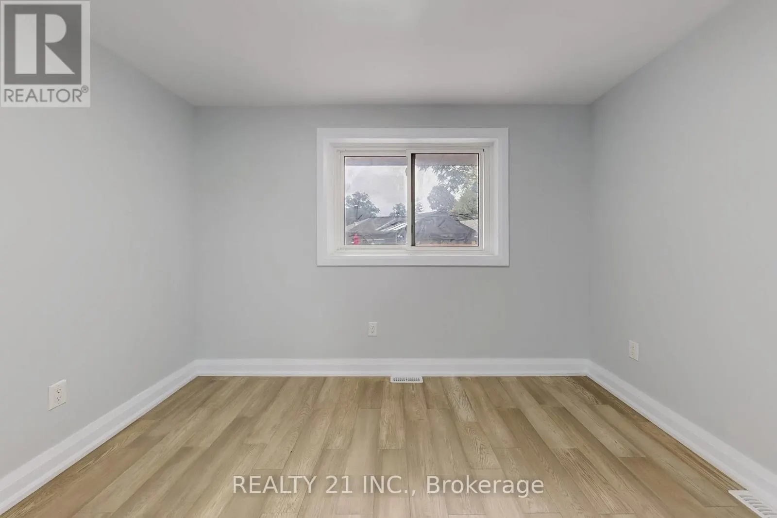 7 STONEY CREEK DRIVE