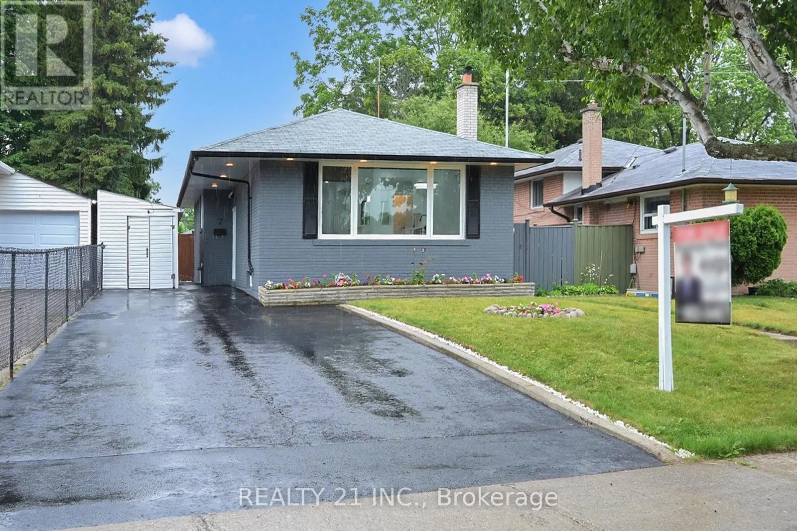 7 STONEY CREEK DRIVE