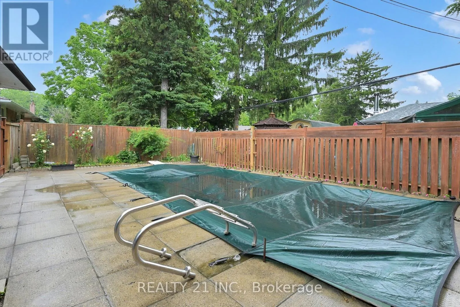 7 STONEY CREEK DRIVE