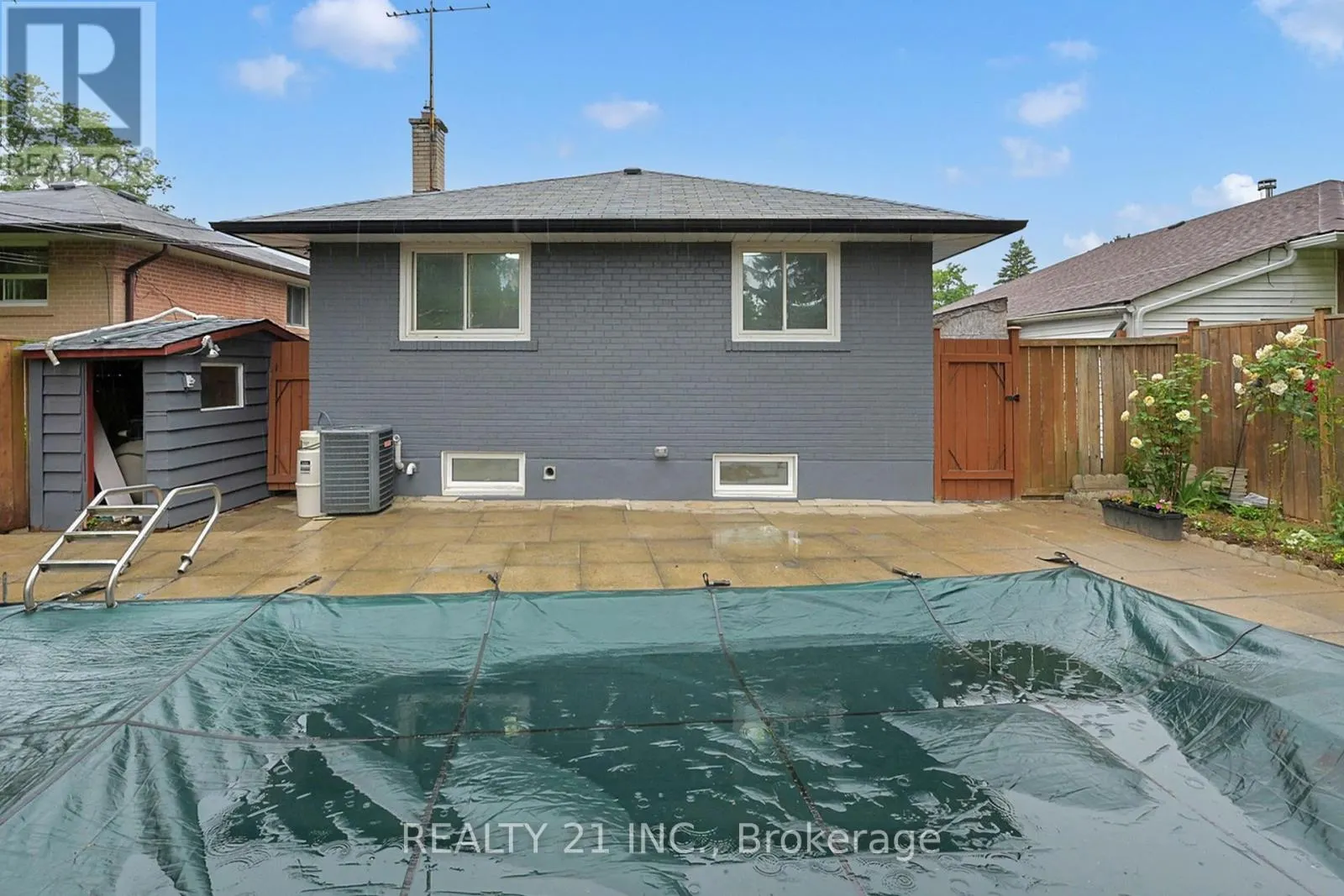 7 STONEY CREEK DRIVE