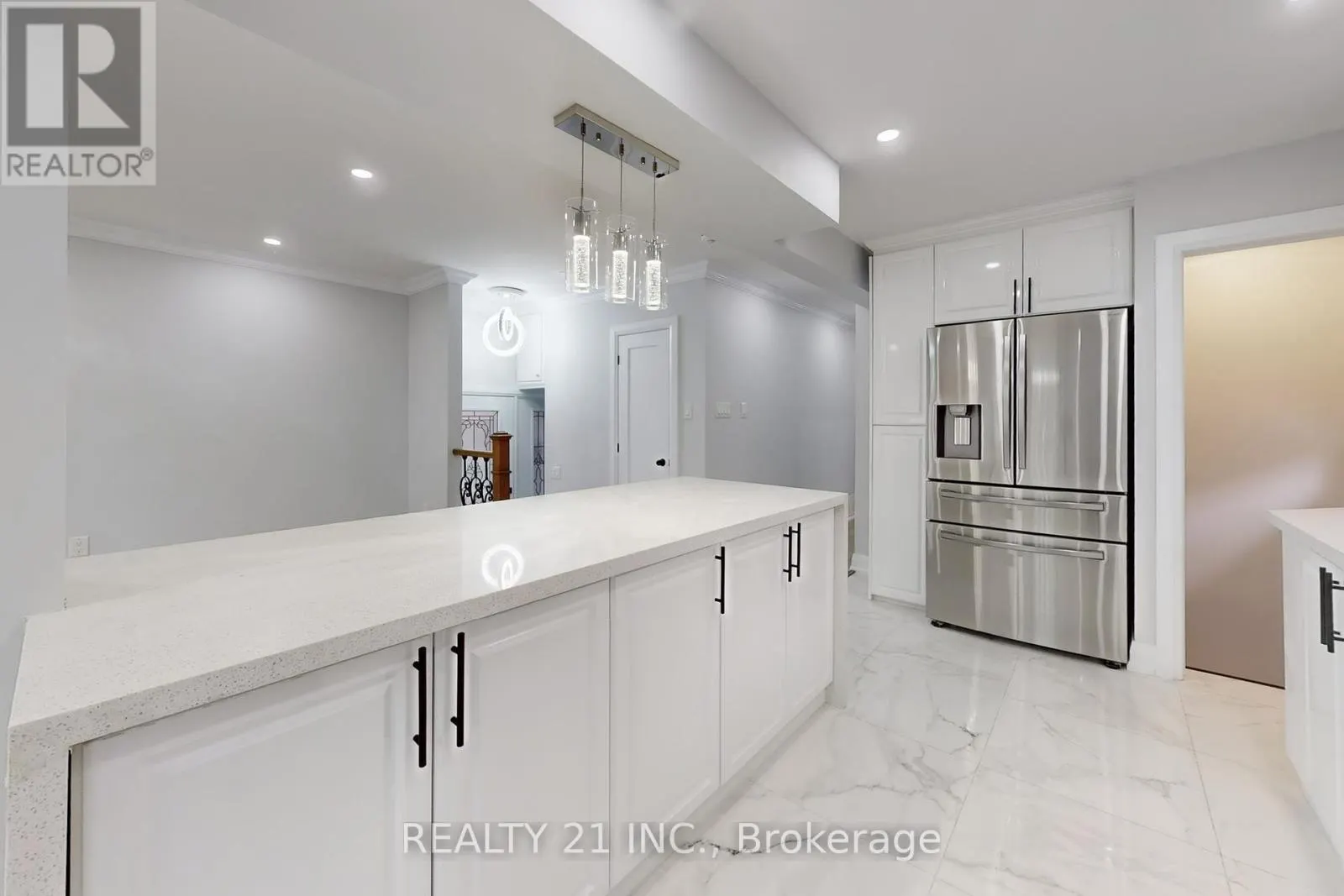 7 STONEY CREEK DRIVE