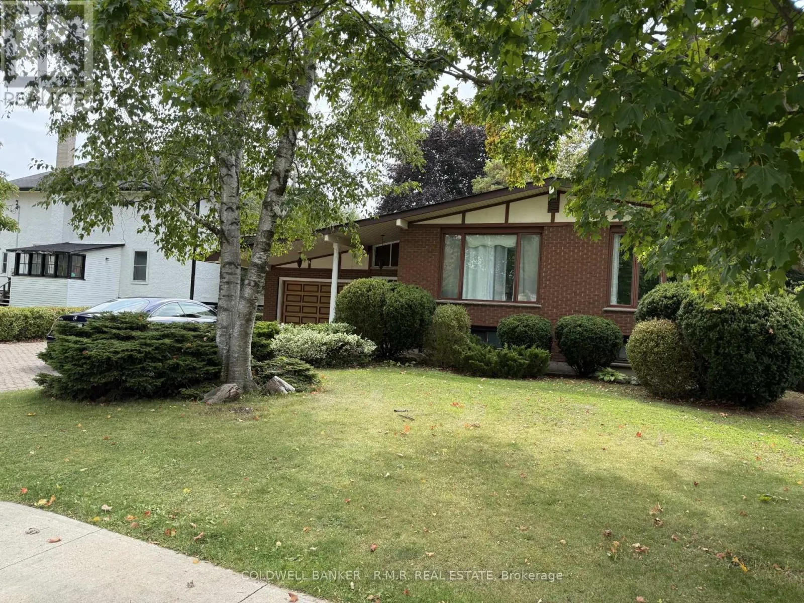 7 VIPOND ROAD
