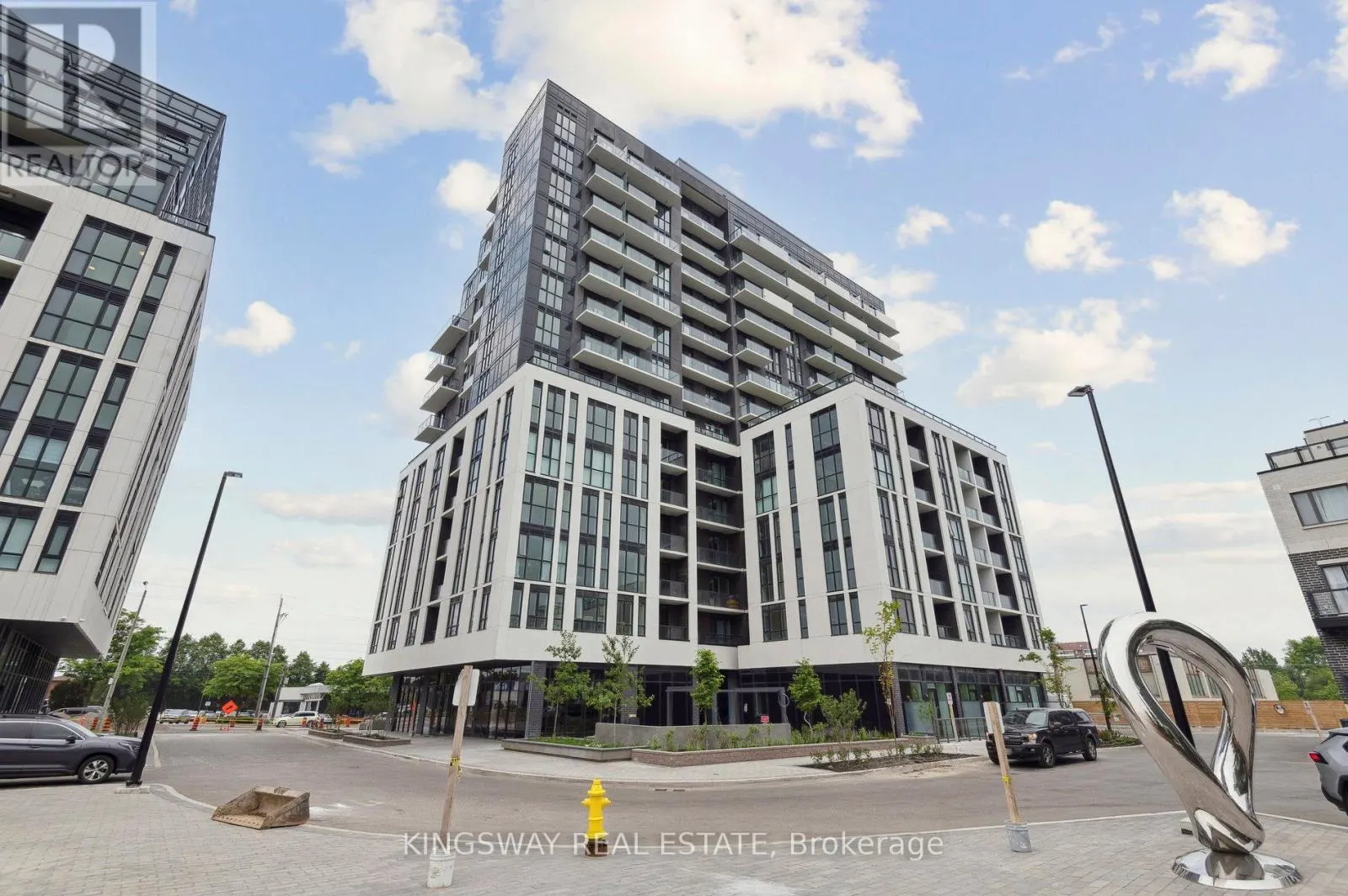 310 - 3421 SHEPPARD AVENUE E