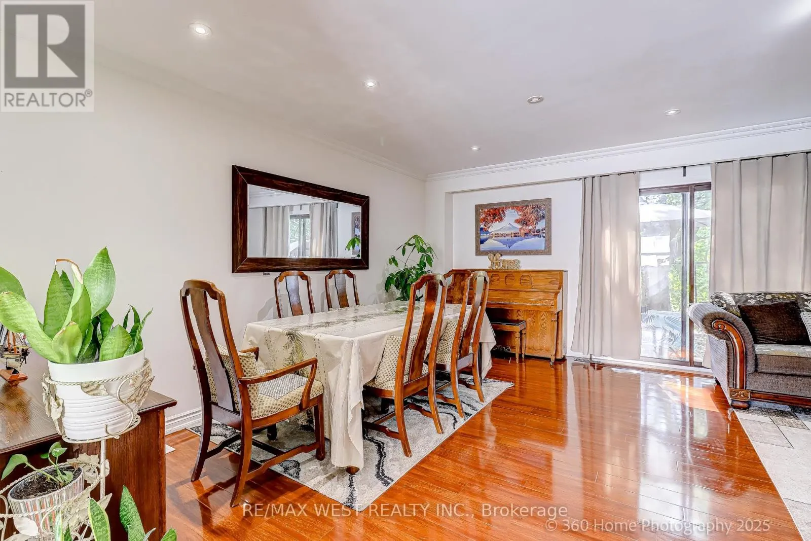 10 - 21 TRAILRIDGE CRESCENT
