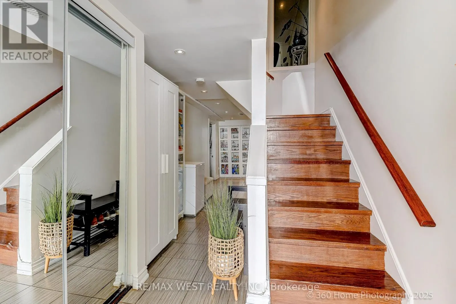 10 - 21 TRAILRIDGE CRESCENT