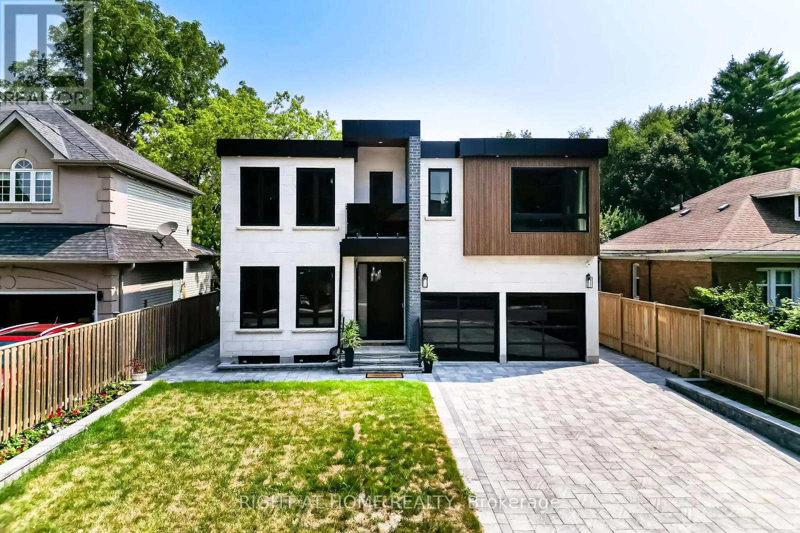 203 SCARBORO CRESCENT