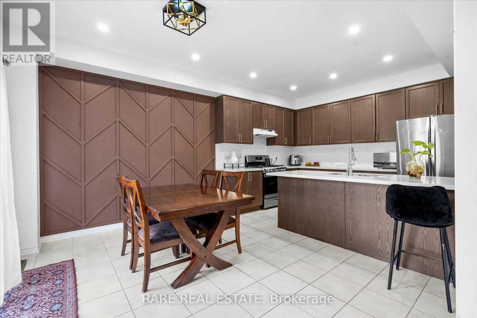 267 FLEETWOOD DRIVE