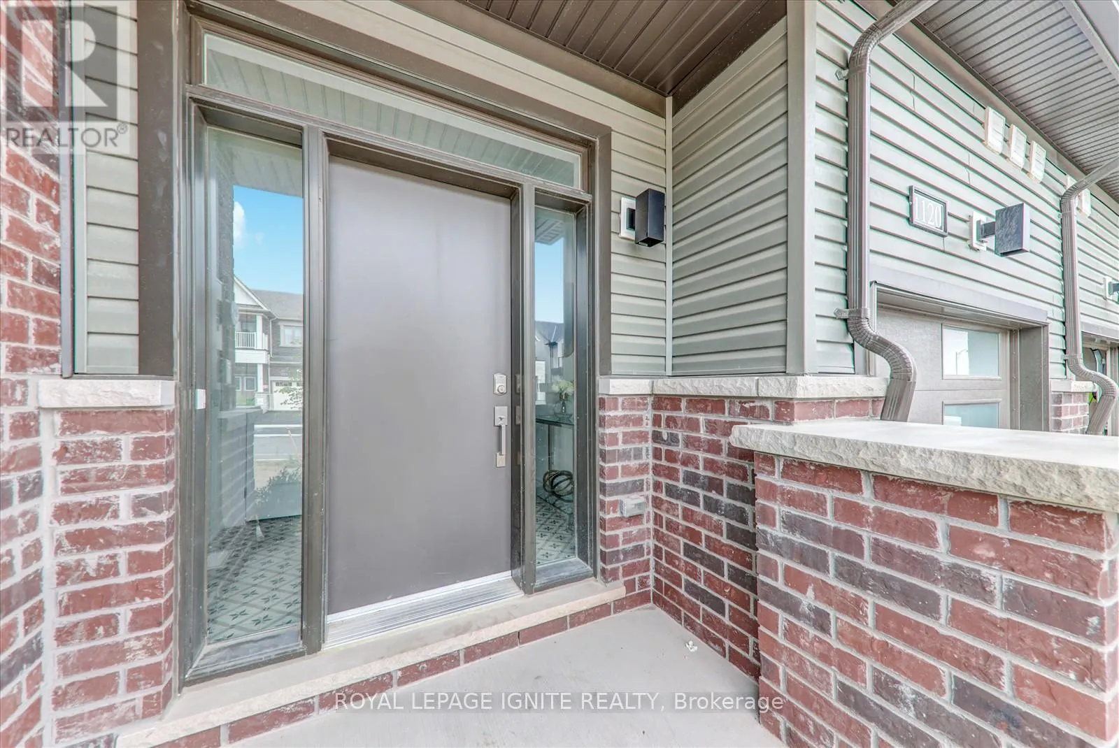 1120 THOMPSON DRIVE