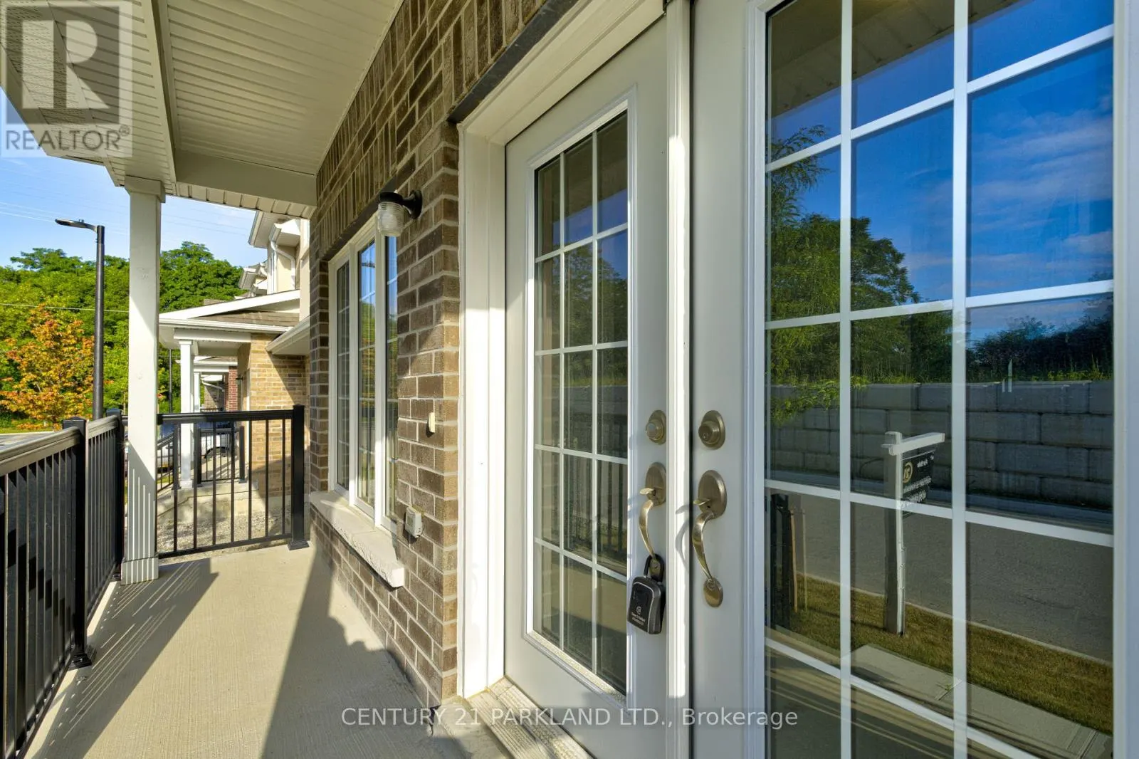 POTL #4 - 1741 FAIRPORT ROAD