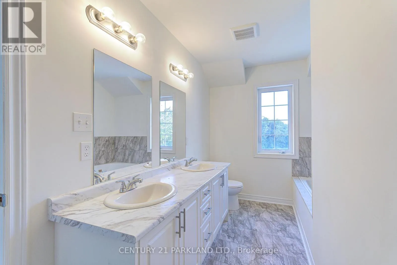 POTL #4 - 1741 FAIRPORT ROAD