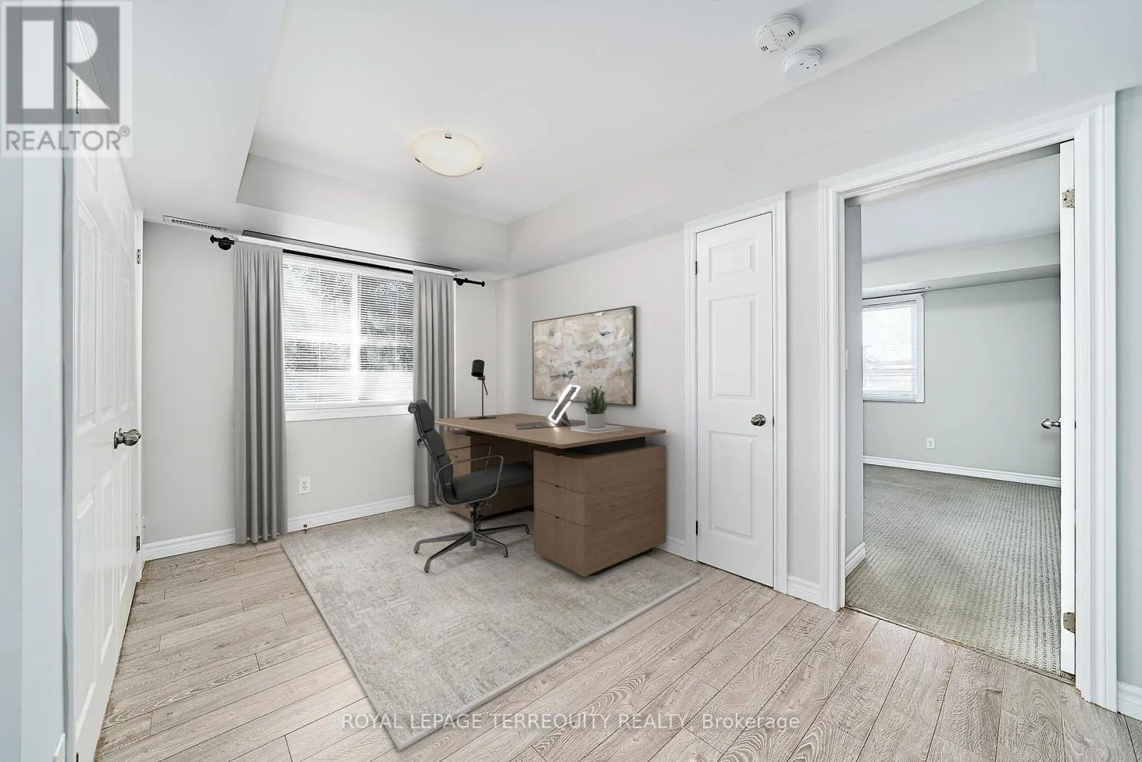 140 MARY STREET N