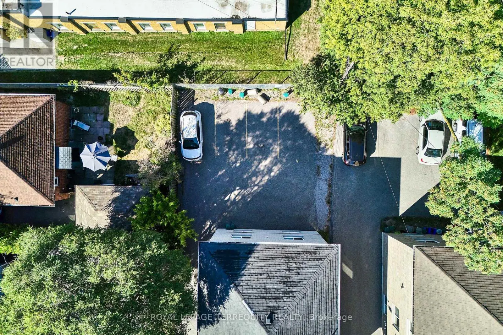 140 MARY STREET N