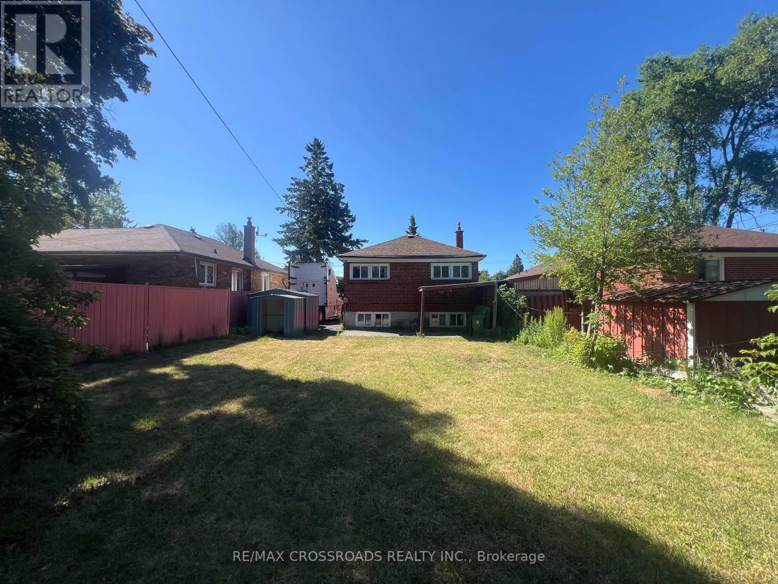6 SEMINOLE AVENUE