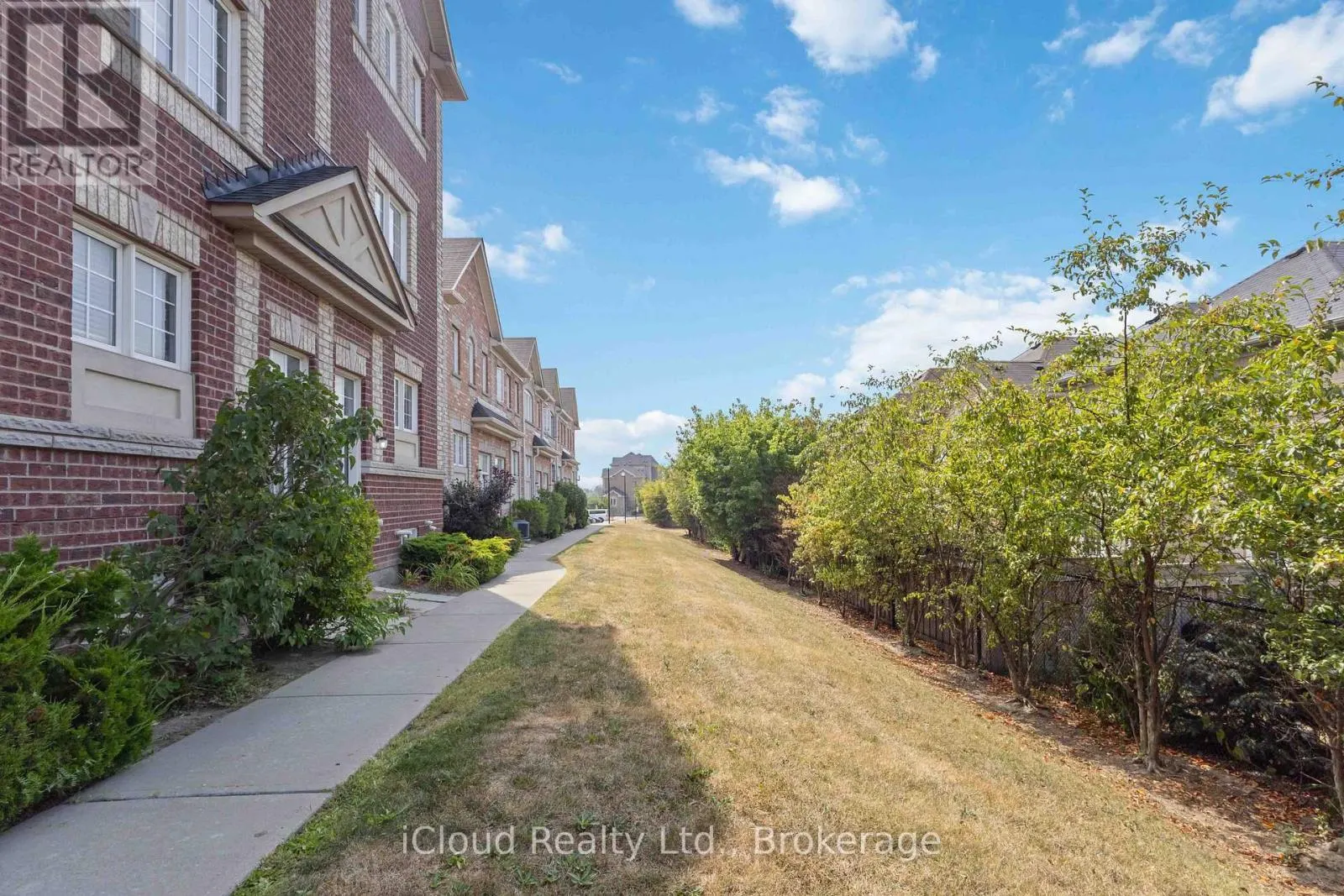 12 COOPERAGE LANE