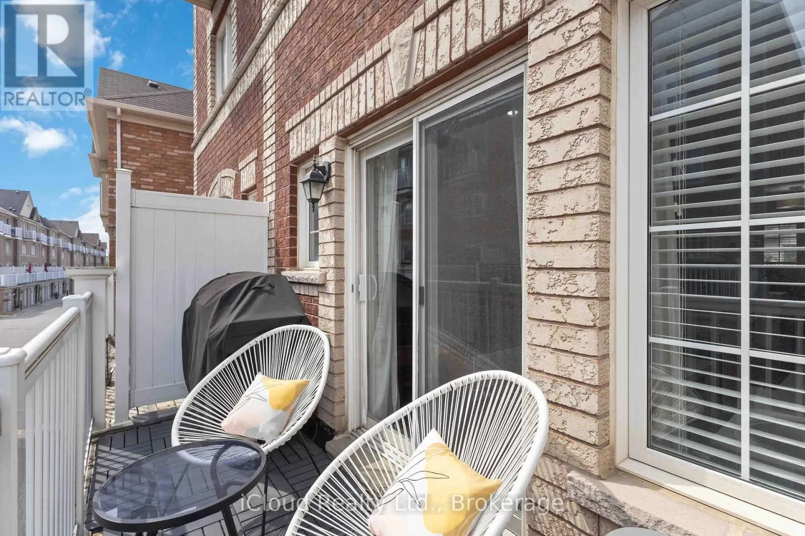 12 COOPERAGE LANE