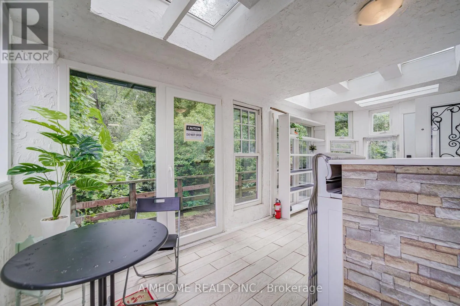 5 MACEY AVENUE