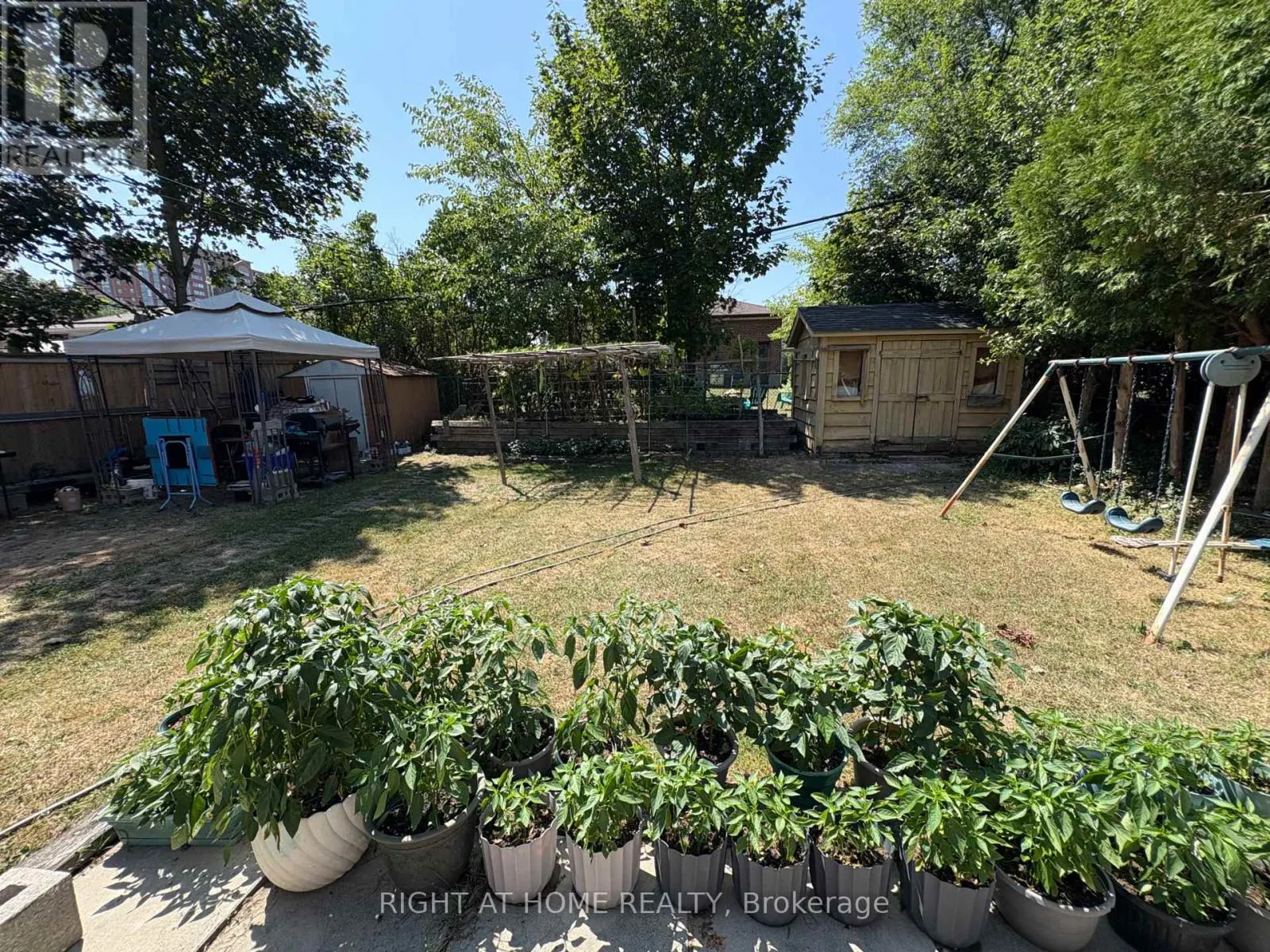 932 MIDLAND AVENUE