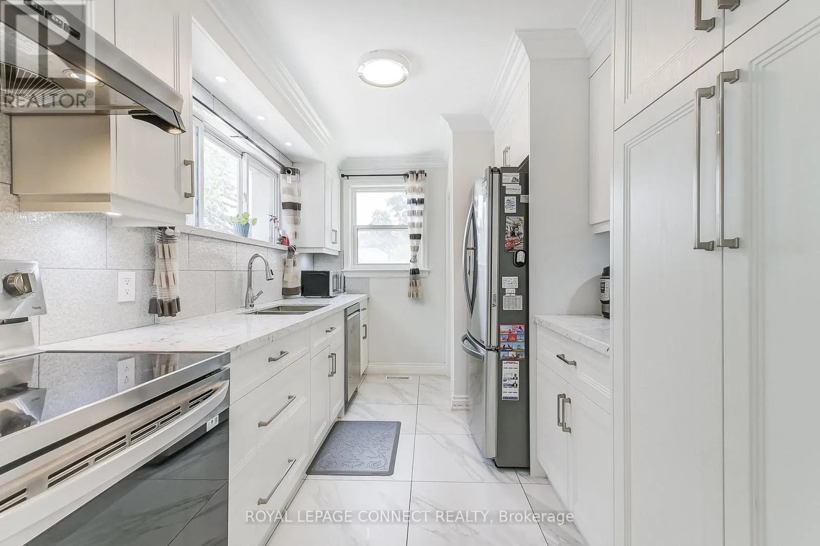 27 HORTON BOULEVARD