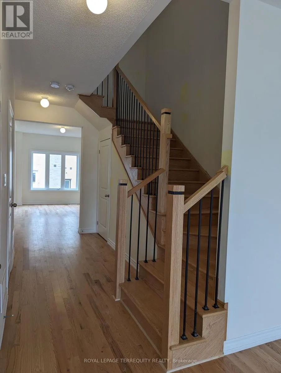 1125 MARATHON AVENUE