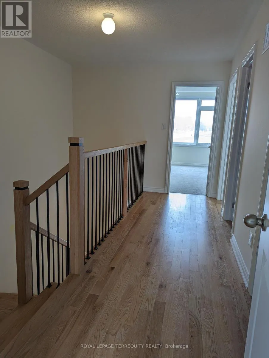1125 MARATHON AVENUE