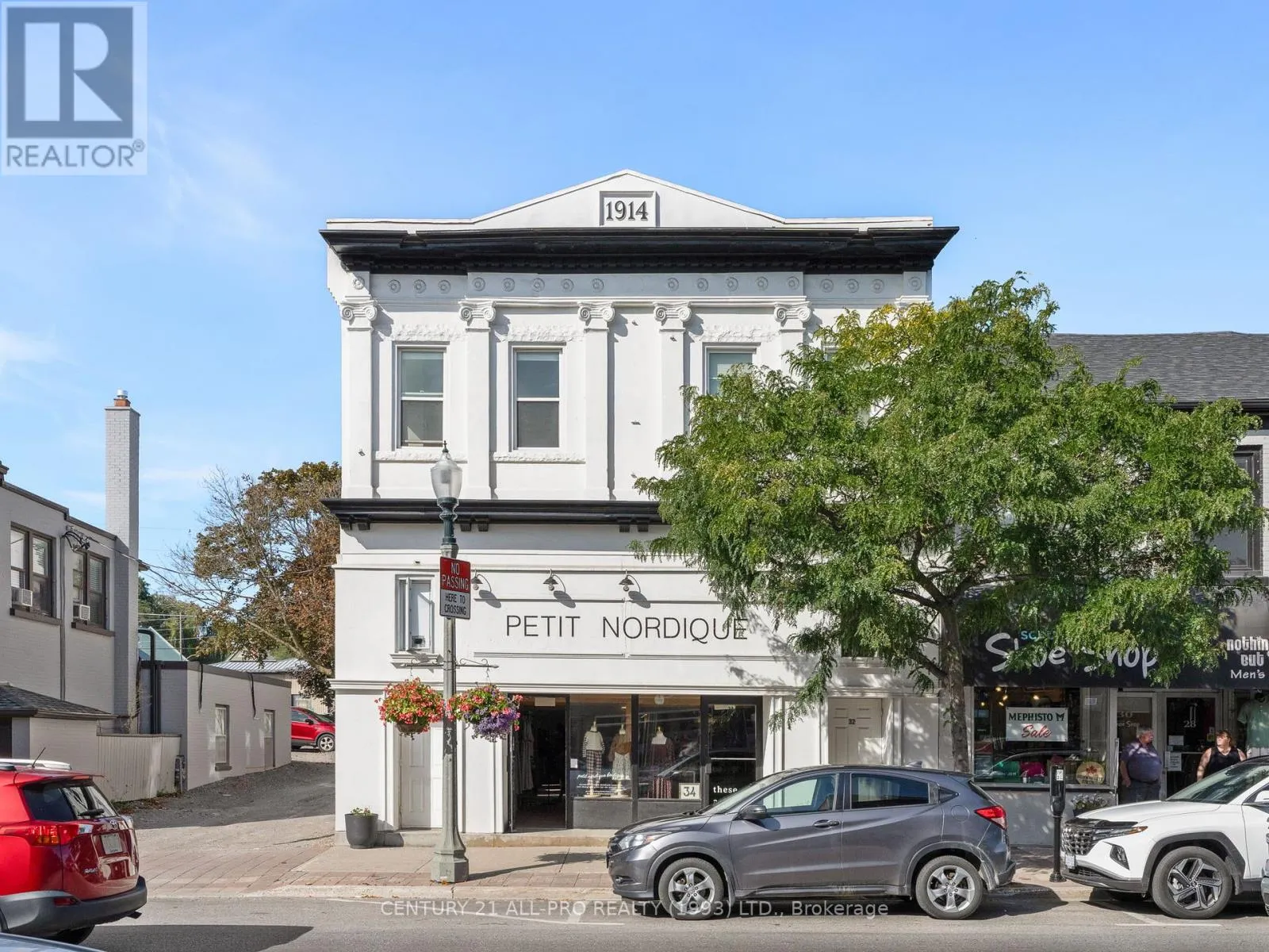 34 KING STREET W