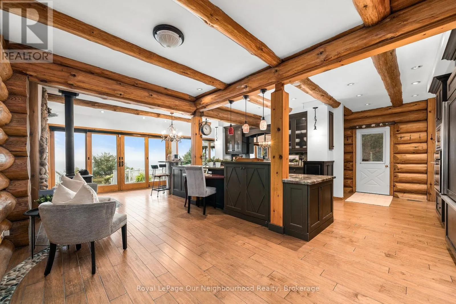 3741 LAKESHORE ROAD E