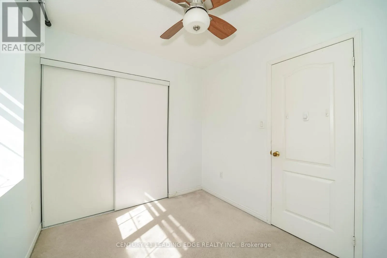 2 OGLEVIE DRIVE