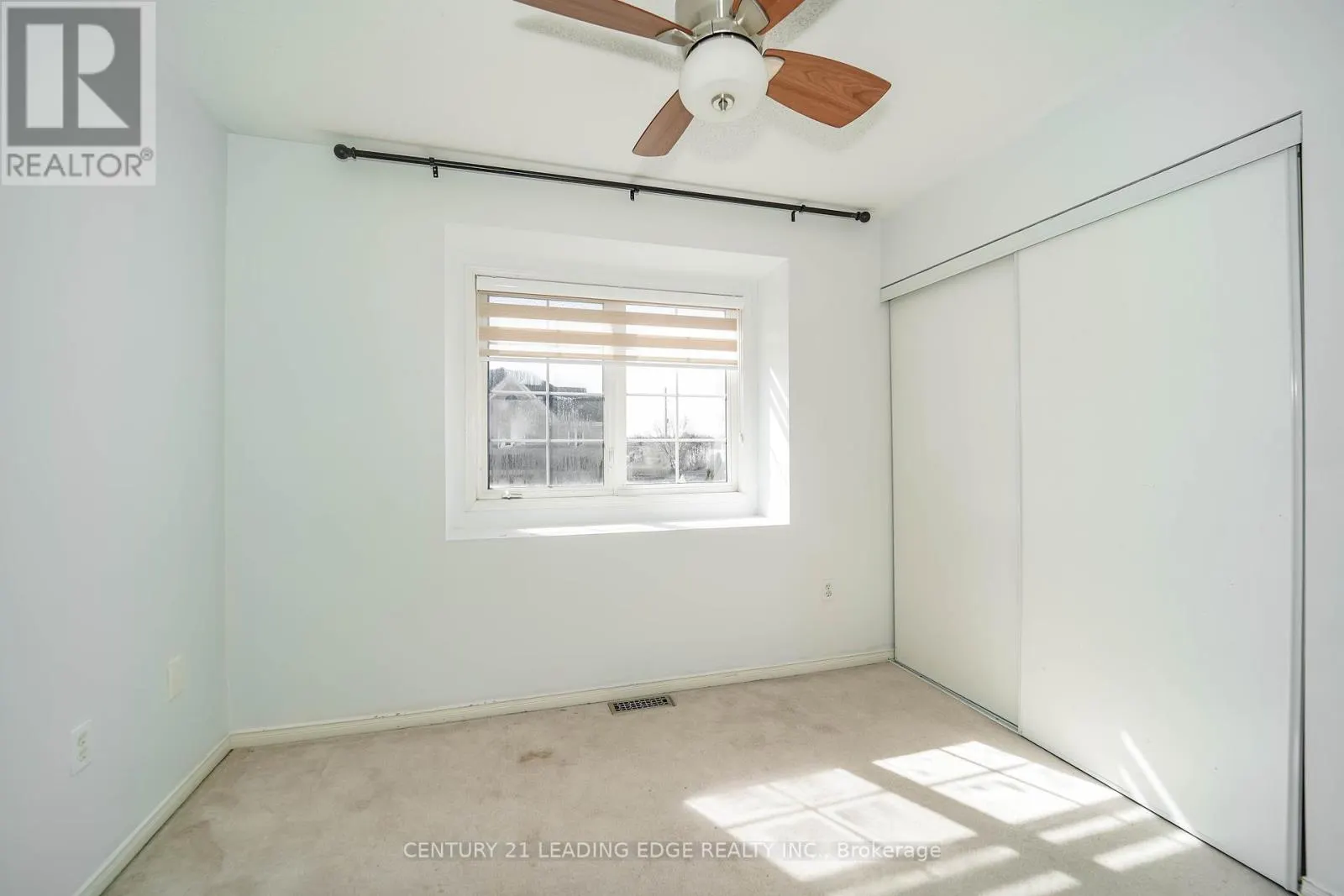 2 OGLEVIE DRIVE