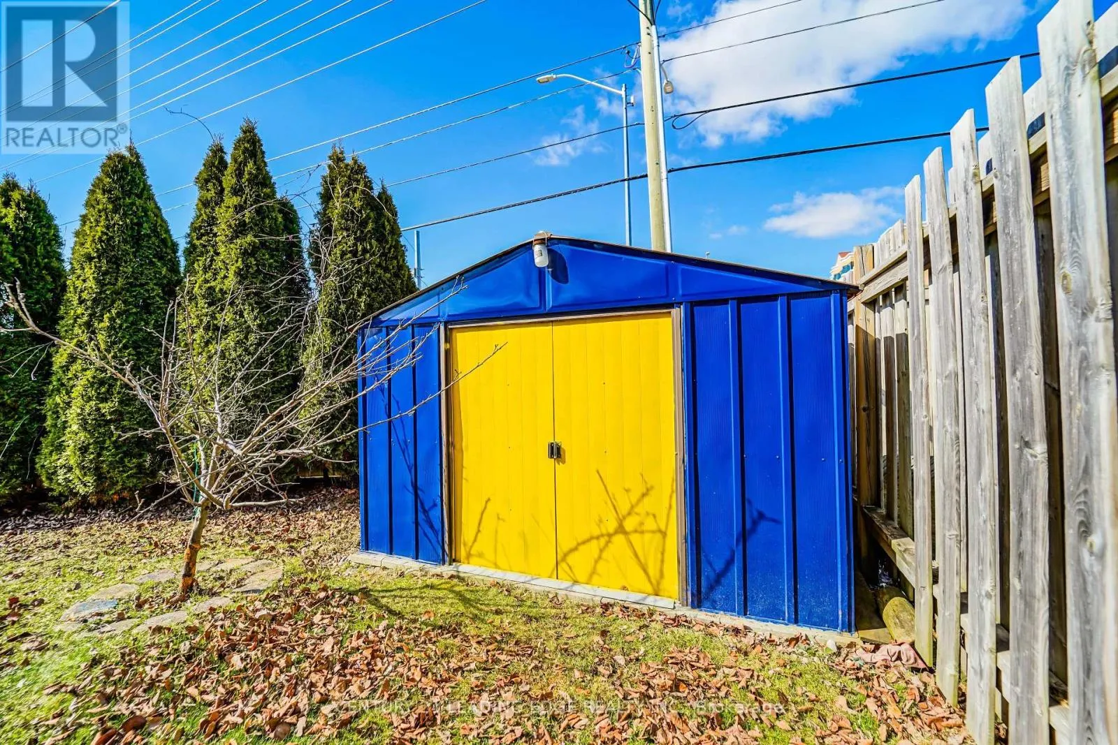 2 OGLEVIE DRIVE