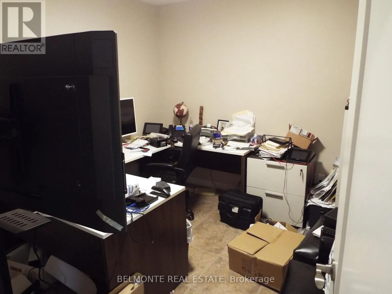 30 - 1621 MCEWEN DRIVE, #30