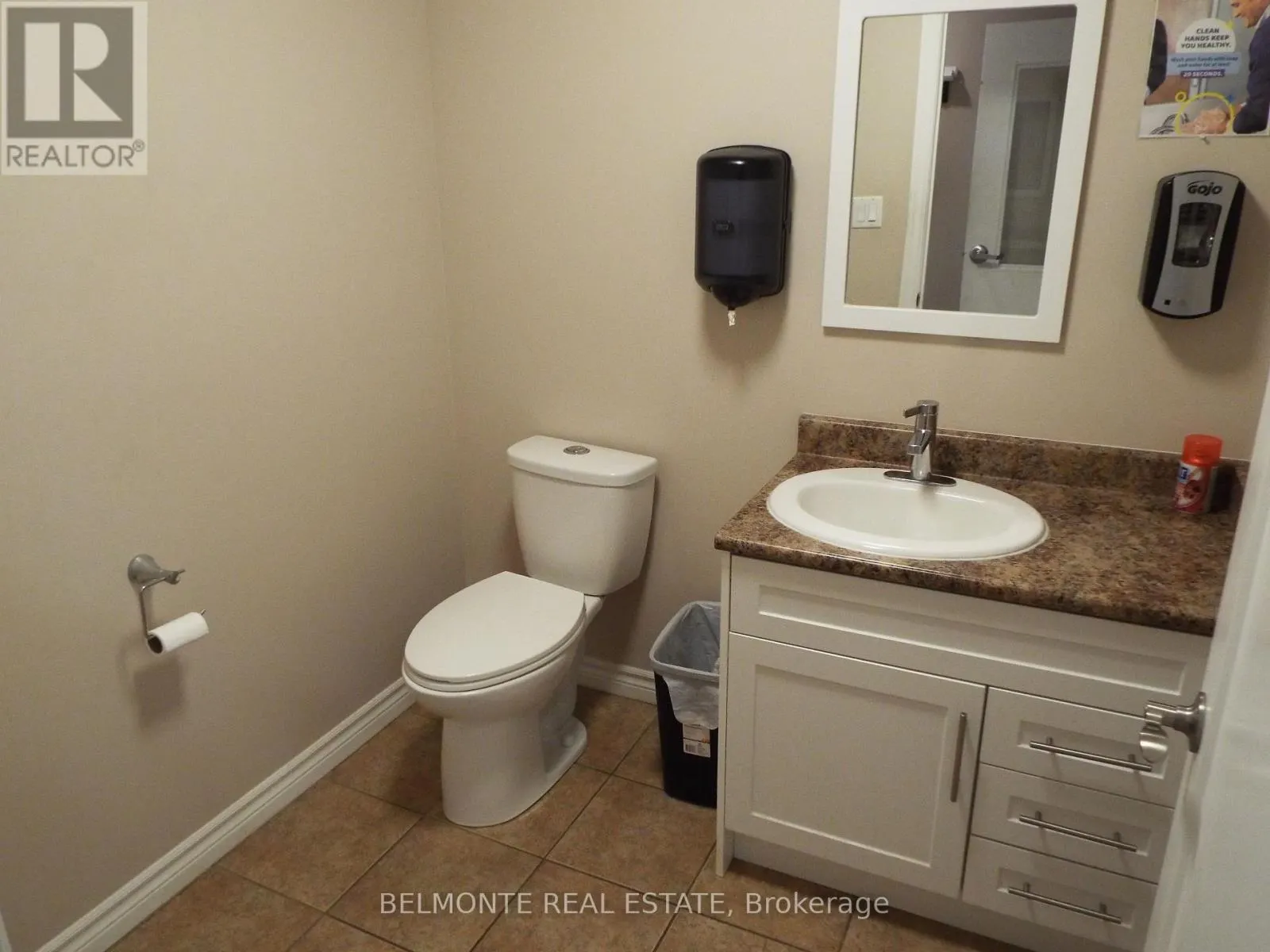 30 - 1621 MCEWEN DRIVE, #30