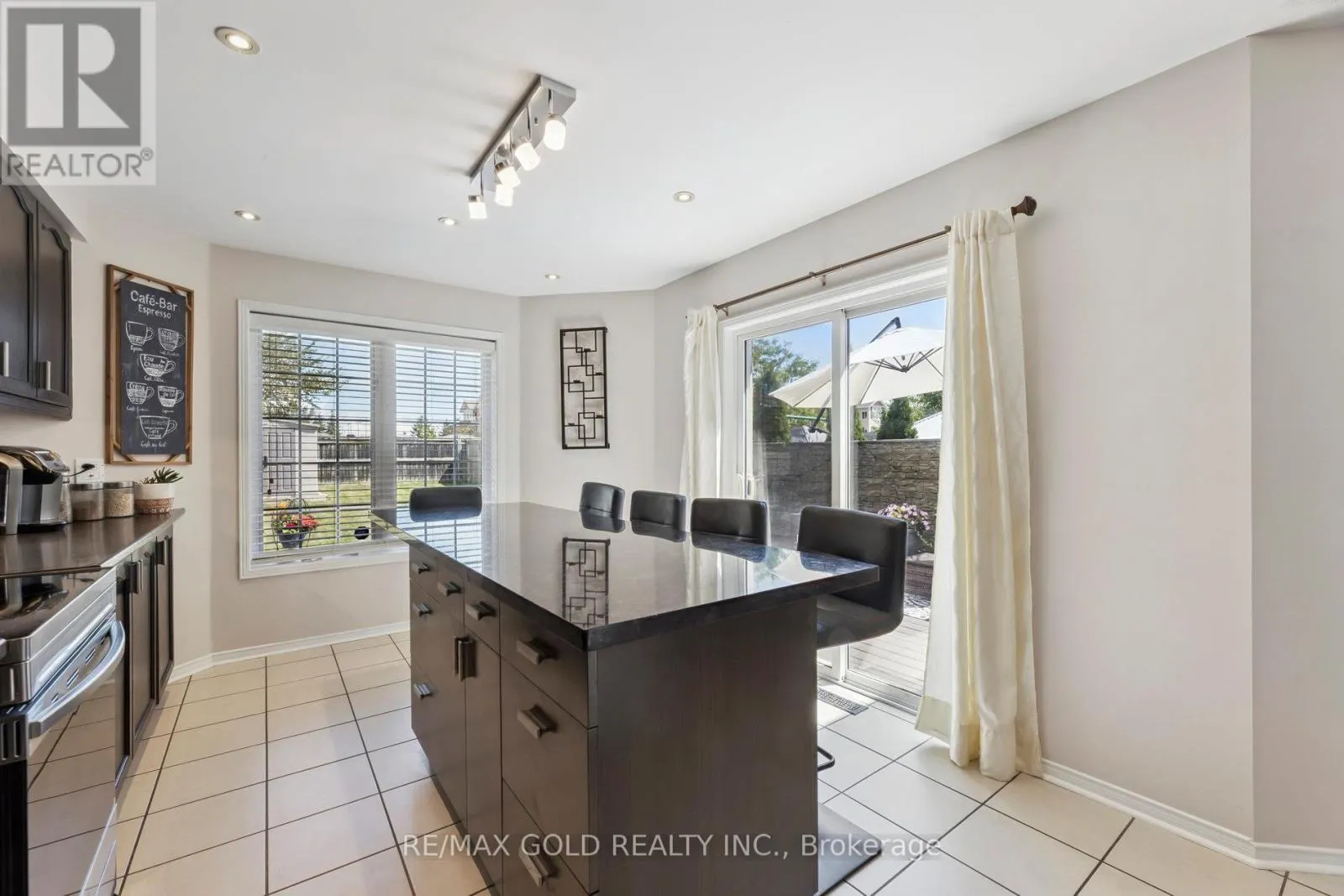 15 BLANCHARD COURT