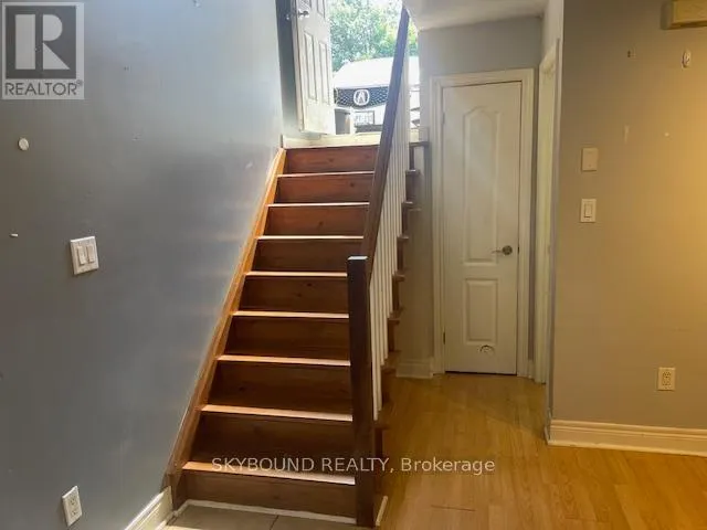 BSMT - 2037R DANFORTH AVENUE