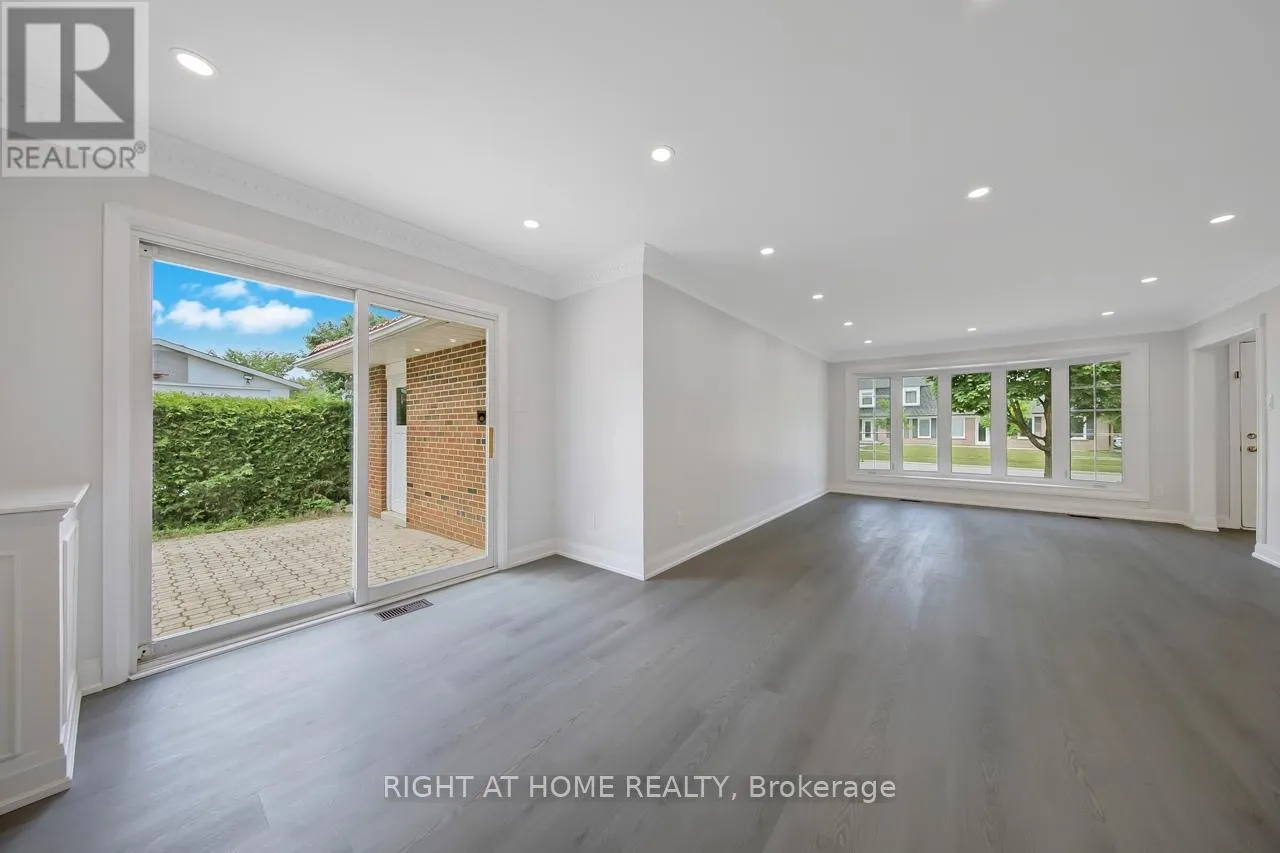 3 GLENDOWER CIRCUIT