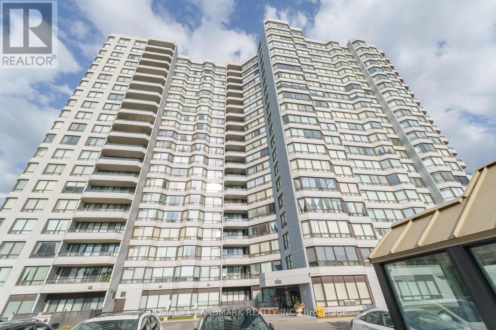 1906 - 350 ALTON TOWERS CIRCLE