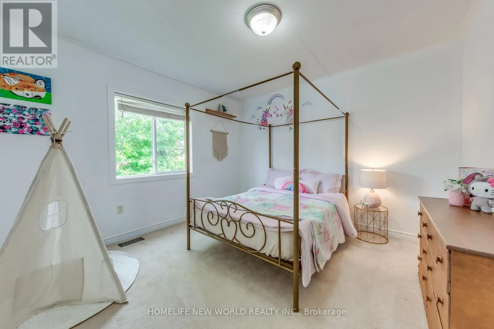 97 MCSWEENEY CRESCENT
